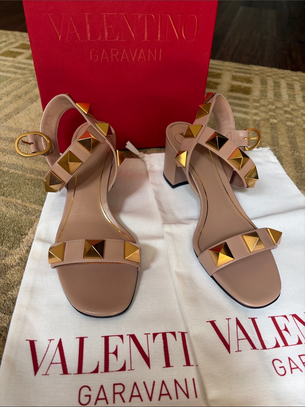 Valentino Garavani Pink Nude Leather Rockstud Block Heel Sandals